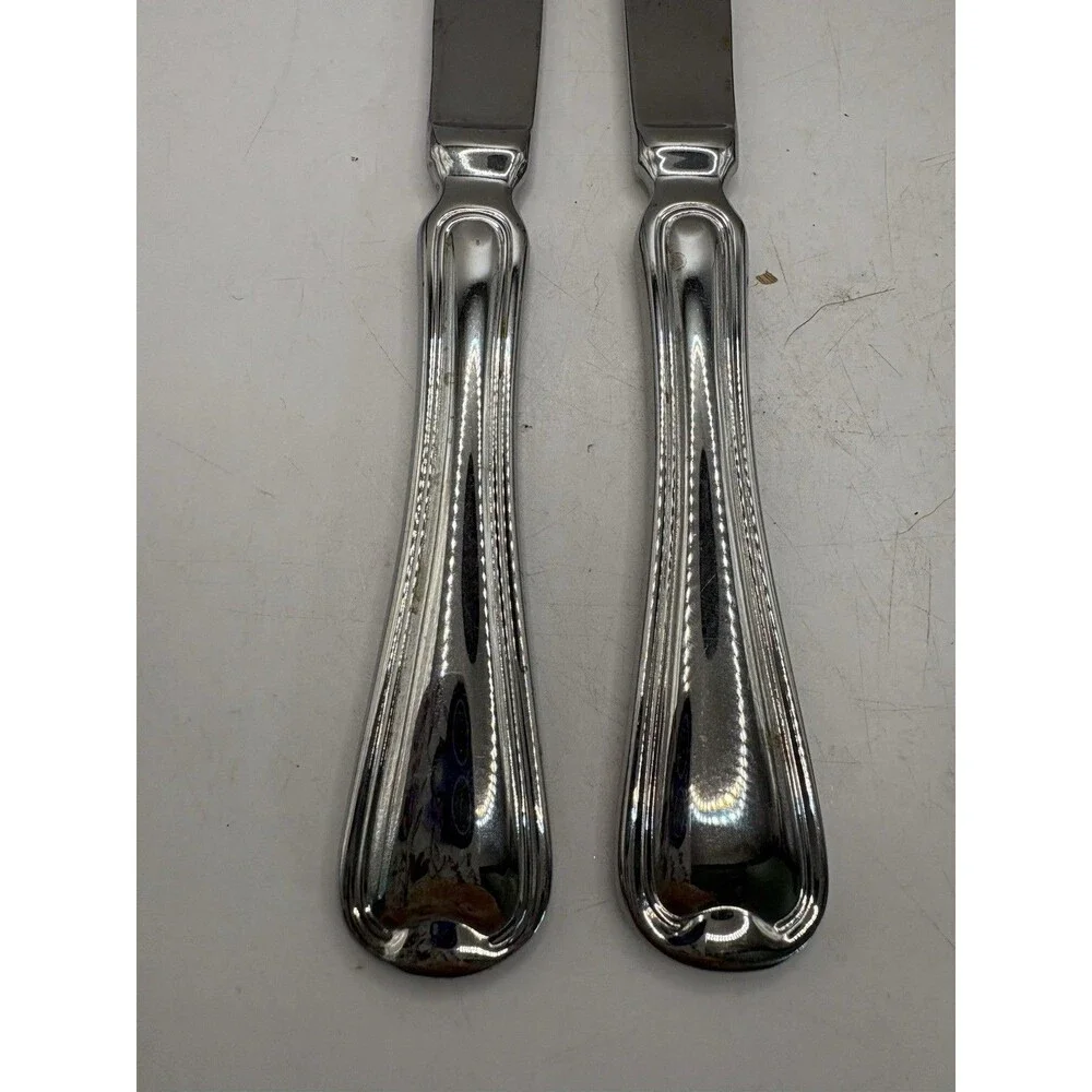 Oneida 18/10 Set Of 2 Flambe Dinner Knives 9.1/4”